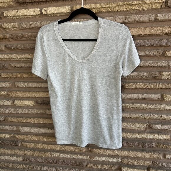 Soprano Gray Casual V Neck Knit Tee Size Small - Picture 6 of 6